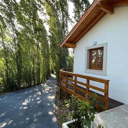 Chalé Casa Gil, Quinta Carmo - Alcobaça/ Nazaré